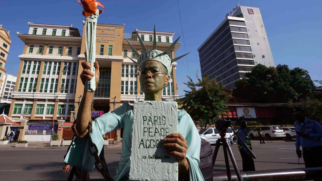 តុលាការកំពូលកាត់ទោសកំបាំងមុខឲ្យកញ្ញាសេង ធារី បន្តជាប់ពន្ធនាគារ ដើម្បីរក្សាសណ្តាប់ធ្នាប់សង្គម