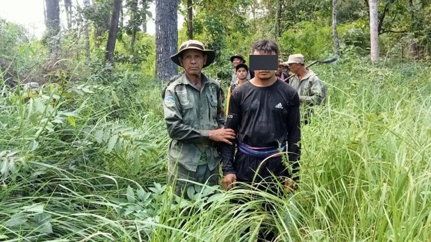  មន្ត្រី​បរិស្ថាន​ខេត្តមណ្ឌលគិរី​ដោះលែង​ពលរដ្ឋ​ម្នាក់​វិញ ក្រោយពី​ជនជាតិ​ដើម​ភាគតិច​ព្នង​លើកគ្នា​តវ៉ា