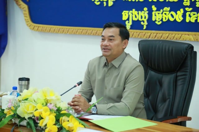 អ្នករត់ផាសអាប់ម្នាក់ ទៅពិធីឡើងផ្ទះនៅឃុំជប់ ក្រោយមកក្រសួងរកឃើញថា ផ្ទុកកូវីដ 