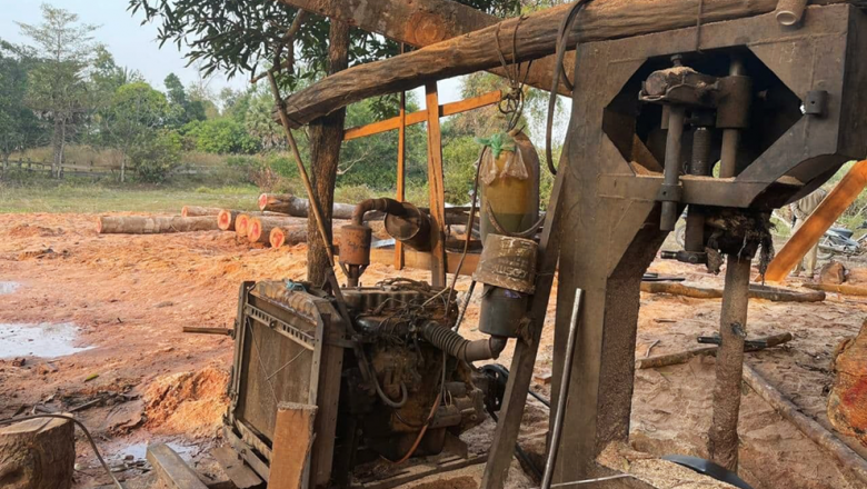 សមត្ថកិច្ច​កំពុង​ស្វែងរក​ម្ចាស់​ទីតាំង​ច្នៃ​ឈើ​ខុសច្បាប់