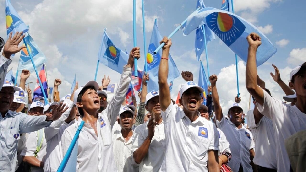 មន្ត្រី​អតីតបក្ស​សង្គ្រោះជាតិ​ជាង១០០នាក់​ បាន​សិទ្ធិ​ធ្វើនយោបាយ​វិញ​ ក្រោយ​ជាប់​បម្រាម​អស់៥ឆ្នាំ