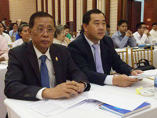 ពលរដ្ឋមានសិទ្ធិ ចូលធ្វើនយោបាយ ជាមួយបក្សខ្លួនពេញចិត្ត និងមានសិទ្ធិចេញ ទៅរកបក្សផ្សេងទៀត 