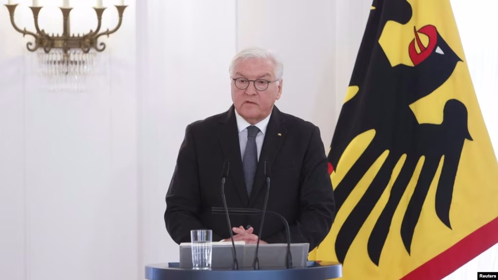 ប្រធានាធិបតី​អាល្លឺម៉ង់​នឹង​មក​កម្ពុជា​ដើម្បី​រឹត​ចំណង​ការ​ទូត​បន្ថែម​ 