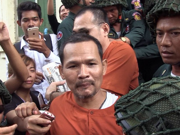 លោក មាជ សុវណ្ណារ៉ា ត្រូវ​បាន​អនុរក្ស​ពន្ធនាគារ​ព្រៃ​ស​បញ្ជូន​ទៅ​ព្យាបាល​នៅ​មន្ទីរពេទ្យ​រុស្ស៊ី