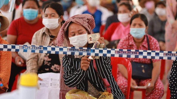 ពលរដ្ឋក្រីក្រ​ក្នុង​ក្រុងសៀមរាប​ស្នើសុំស្បៀង ក្នុងគ្រា​បិទខ្ទប់​​សង្កាត់​​ចំនួន៣ក្នុងក្រុង