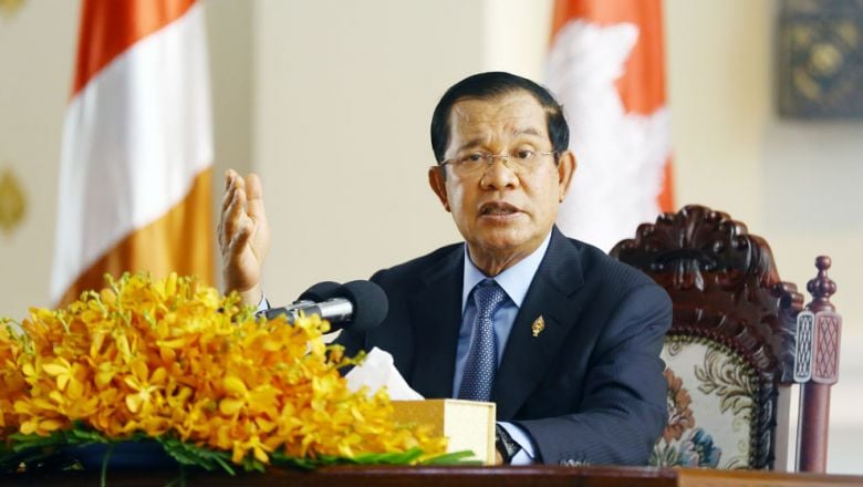 លោក ហ៊ុន សែន លើក​ឡើង​ទាក់ទង​នឹង​ការ​បើក​ឡើង​វិញ នូវ​វិធានការ​បិទ​ខ្ទប់​រាជធានី​ភ្នំពេញ និង​ក្រុង​តាខ្មៅ ដែល​នឹង​ផុត​កំណត់​នៅ​ថ្ងៃទី ៥ ឧសភា