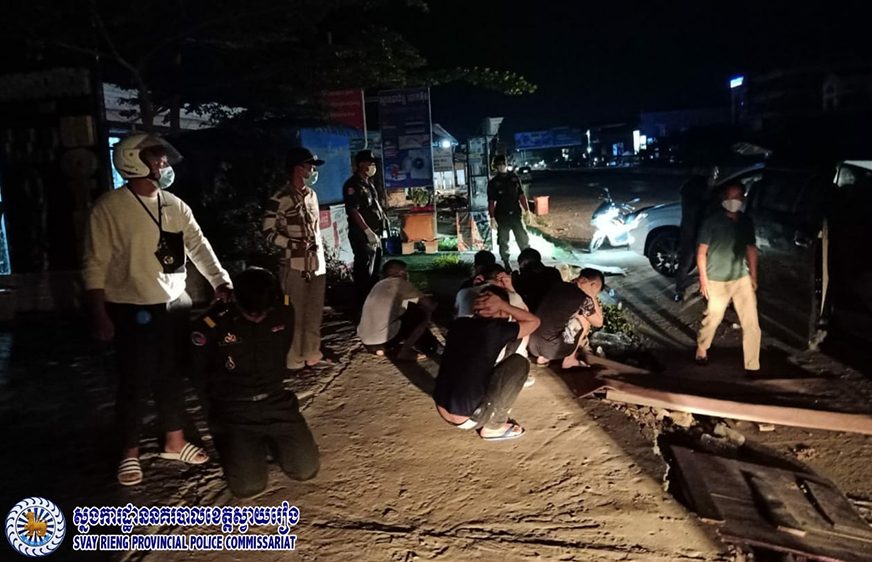 លោក​ ស​ ខេង​ ឱ្យ​ទប់​ស្កាត់​បន្ទាន់​ការ​ជួញ​ដូរ​មនុស្ស​ឆ្លង​ដែន​ខុស​ច្បាប់​និង​ការ​នាំ​ជន​បរទេស​ចេញ​ពី​តំបន់​បិទ​ខ្ទប់ ​