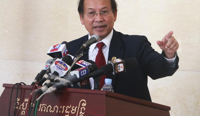 លោក ផៃ ស៊ីផាន ប្រកាស​ចាត់​វិធានការ​លើ​អ្នក​ប្រមាថ​សព​លោក សុខ អាន