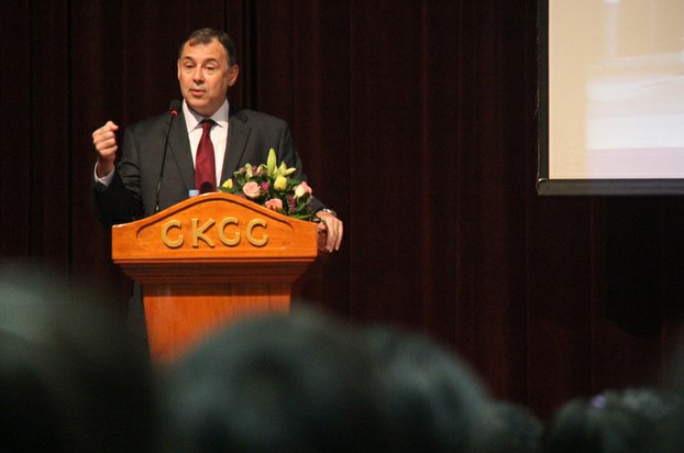 ស្ថានទូតសហរដ្ឋអាមេរិកជំរុញឲ្យបក្សជាប់ឆ្នោតទាំងពីរវិលមករកការចរចាឡើងវិញជាបន្ទាន់