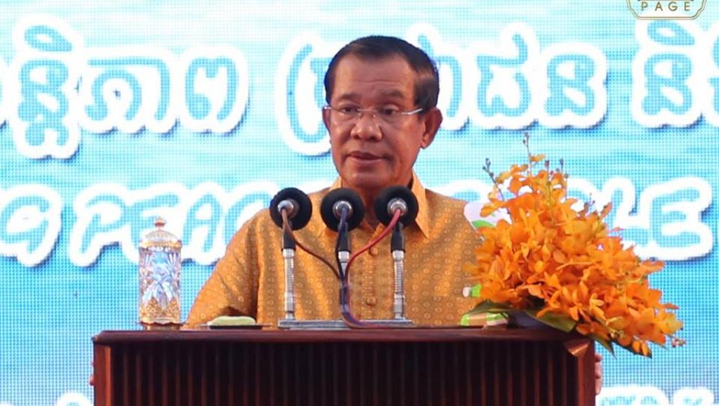 លោក ហ៊ុន សែន ​ចេញ​មុខ​ការពារ​អ្ន​ក​សុំ​សិទ្ធិ​ធ្វើ​នយោបាយ​ឡើង​វិញ ​និង​ស្នើ​ឲ្យ​បញ្ឈប់​ការ​លាប​ពណ៌