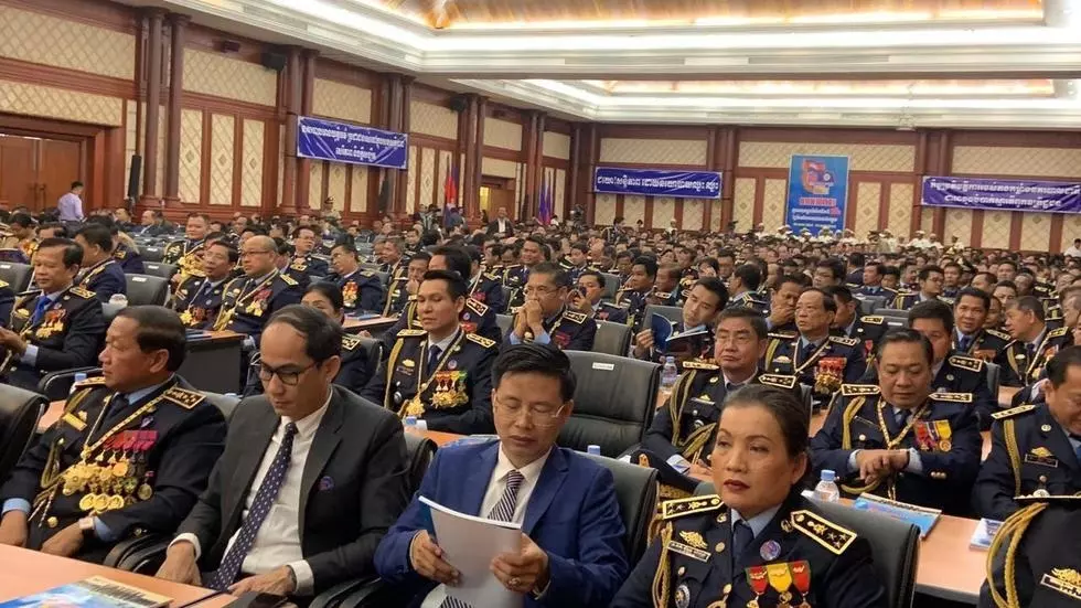 អ្នកវិភាគស្វាគមន៍ ការធ្វើកំណែទម្រង់នគរបាលជាតិកម្ពុជា តែរង់ចាំមើលលទ្ធផលជាក់ស្ដែង