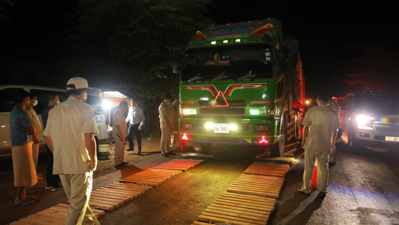 ពេញ​ ១ ​ឆ្នាំ​ ក្រសួង​​រកឃើញ​រថយន្ត​​ដឹក​លើស​ទម្ងន់​​ជាង​ ៥៨ ​ម៉ឺន​គ្រឿង