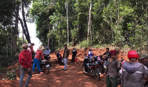 ជនជាតិ​ដើម​ភាគតិច​ខេត្ត​មណ្ឌលគិរី​ចោទ​អ្នក​មាន​អំណាច​ម្នាក់​ថា រំលោភ​យក​ដី​សហគមន៍​៥៣ ហិកតារ