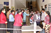 កម្មករ​ជិត​៦០​នាក់​រង​​របួស​ធ្ងន់​ស្រាល​ក្នុង​ហេតុ​ការណ៍​គ្រោះ​ថ្នាក់​ចរាចរណ៍​មួយ​នៅ​ស្វាយរៀង