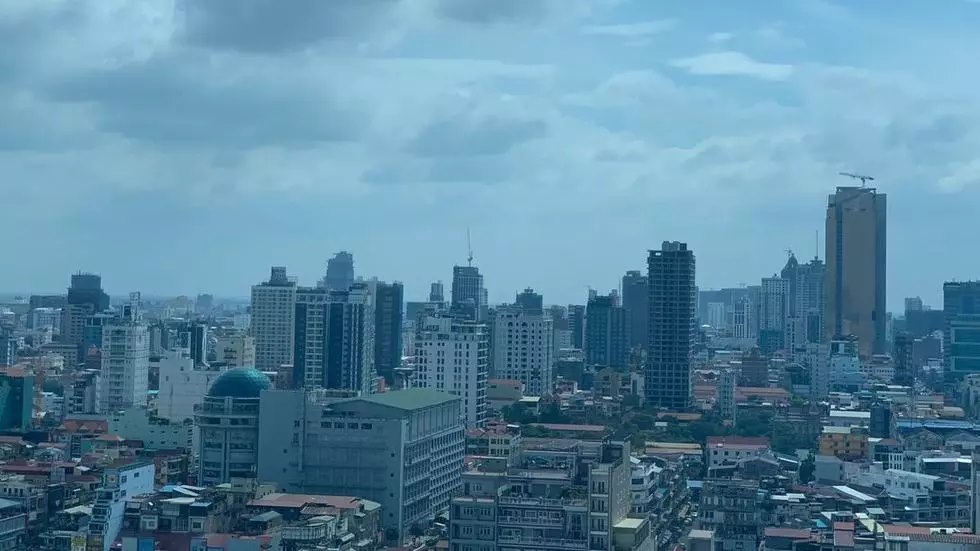 World Bank៖សេដ្ឋកិច្ចកម្ពុជានឹងងើបឡើងវិញក្នុងឆ្នាំ២០២១ ទំនងមកពី FTA និងកំណើននាំចេញនៃរោងចក្រ១ចំនួន