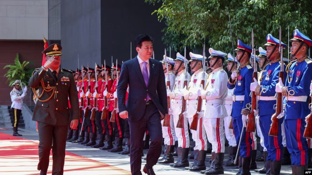 កម្ពុជា​និង​ជប៉ុន​ប្តេជ្ញា​ពង្រឹង​ទំនាក់​ទំនង​ផ្នែក​យោធា​និង​សន្តិសុខ 