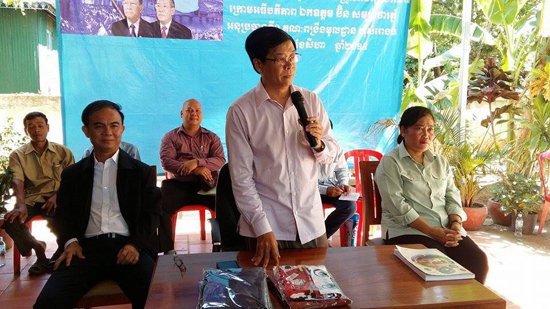 លោក ង៉ោ សុវណ្ណ ជួបសំណេះសំណាល ជាមួយតំណាងគ្រួសារបក្ស នៅឃុំសំរោងធំ