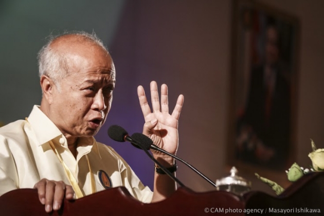 សម្តេចក្រុមព្រះ សន្យាឲ្យម៉ូតូនិងគោញី ដល់មន្ត្រីមូលដ្ឋានបក្សបើជាប់មេឃុំនិងជំទប់ឃុំ