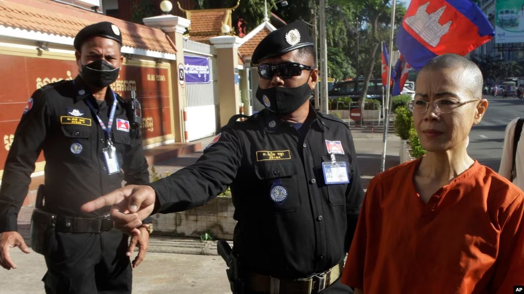 មេធាវី​ខ្មែរ​អាមេរិកាំង​កញ្ញា សេង ធារី ថា​នៅ​តែ​រក្សា​នូវ​«ការ​ប្តេជ្ញា​ដ៏​អង់​អាច»​ដើម្បី​សេរីភាព 