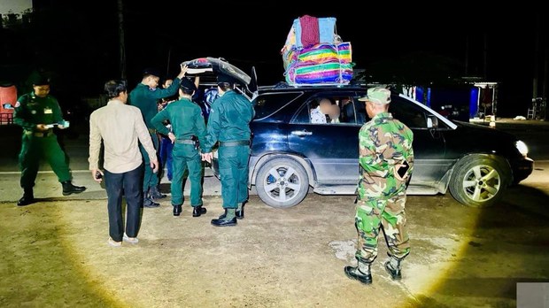 ពលរដ្ឋ​ខេត្ត​សៀមរាប​ថា ការ​ពង្រាយ​កង​កម្លាំង​ប្រដាប់​អាវុធ​ប៉ុន្មាន​ថ្ងៃ​មក​នេះ​ធ្វើ​ឲ្យ​ប៉ះពាល់​វិស័យ​ទេសចរណ៍
