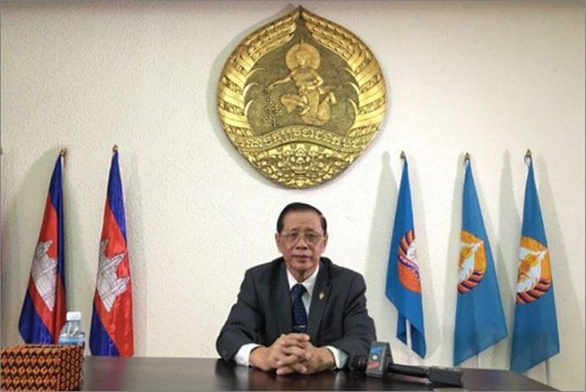 លោក សុខ ឥសាន ​អ្នកនាំពាក្យគណបក្សប្រជាជនកម្ពុជា បានបញ្ចេញប្រតិកម្មថា លោក ហ៊ុន​សែន ធ្វើអ្វីមួយ មានគោលនយោបាយច្បាស់លាស់ មិនមែនធ្វើនយោបាយឆ្កួតៗ ដូចពួកឧទ្ទាម និងមេឧទ្ទាមក្រៅច្បាប់ទេ