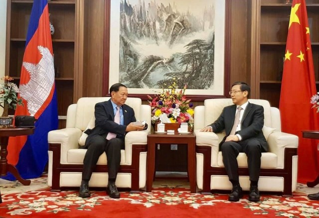 ជាតិកម្ពុជា​-​ចិន ប្ដេជ្ញា​លុបបំបាត់​ភាពអវិជ្ជមាន ដែល​បង្កដោយ​ជនជាតិ​ចិន​ឲ្យ​អស់​ក្នុង​រយៈពេល​ខ្លី​ខាងមុខ