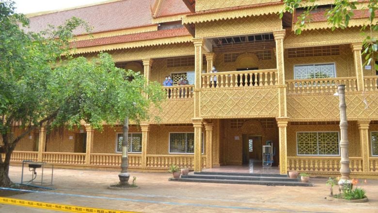 លោក​នាយក​រដ្ឋមន្ត្រី​ផ្ដល់​ថវិកា​បន្ថែម​ប្រមាណ ៥៧ ម៉ឺន​ដុល្លារ​ទៀត ដល់​បណ្ដា​ខេត្ត​ទាំង​អស់​សម្រាប់​ប្រើប្រាស់​លើ​ការ​ធ្វើ​ចត្តាឡីស័ក ១ សប្ដាហ៍​ទៀត