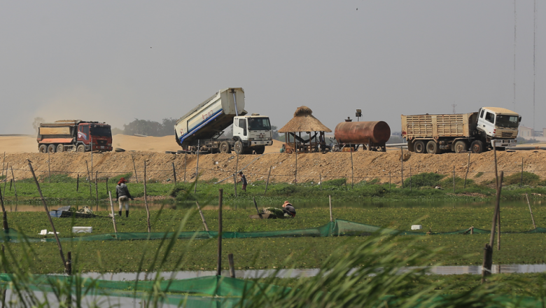 សាលាក្រុង និង​ក្រសួង​បំភ្លឺ​អ្នករាយការណ៍​ UN ​ពី​ការអភិវឌ្ឍ​តំបន់​បឹង