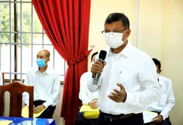 ក្រសួងអប់រំ ជ្រើសរើសគ្រូកម្រិតឧត្តម ១,១០០នាក់ ដែលបានចាក់វ៉ាក់សំាងកូវីដ-១៩