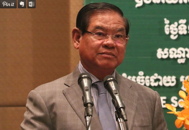 លោក ស ខេង សួររកមុខអ្នកសារ ព័ត៌មានមួយចំនួន ដែលដកស្រង់សម្តីលោកខុស រឿងជនគំរាម សម្លាប់លោក កឹម សុខា