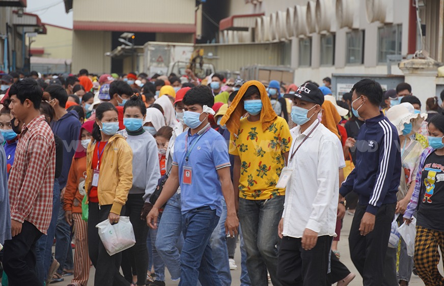 អង្គការ​សង្គម​ស៊ីវិល​ចំនួន​៣៩​ ស្នើ​រដ្ឋា​ភិបាល​លើក​កម្ពស់​សិទ្ធិ​ស្រ្តី​​នៅ​កន្លែង​ការងារ​