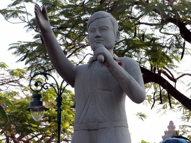 សហជីព​សេរី​ជួបជុំ​ដាក់​កម្រងផ្កា​គោរព​វិញ្ញាណក្ខន្ធ​លោក ជា វិជ្ជា គម្រប់​ខួប​១៤​ឆ្នាំ