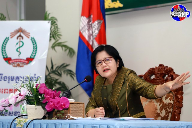 វេជ្ជបណ្ឌិត ឱ វណ្ណឌី​ន​៖ ចាក់​វ៉ាក់សាំង​ហើយ ក៏​នៅតែ​អាច​ឆ្លង​កូ​វីដ​ដែរ បើ​មិន​ការពារ​