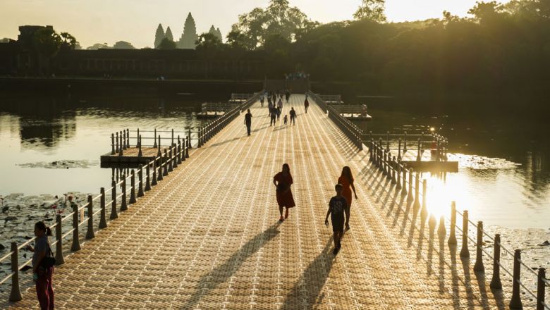 ក្រសួង​ទេសចរណ៍ លើកលែង​ការបង់​កម្រៃ​បន្ត​អាជ្ញាប័ណ្ណ​ទេសចរណ៍​ក្នុង​ឆ្នាំ​ ២០២១
