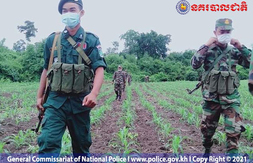 សមត្ថ​កិច្ច​នឹង​បញ្ជូន​មនុស្ស​៣​នាក់​ទៅ​តុលាការ​ ពាក់​ព័ន្ធ​ការ​នាំ​ពលករ​ជិត​៣០​នាក់​ឆ្លង​ដែន​ទៅ​ថៃ​ដោយ​ខុស​ច្បាប់​