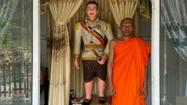 ព្រះសង្ឃ​ខ្មែរ​ក្រោម​កសាង​រូប​សំណាក​ឧកញ៉ា សឺន គុយ ដើម្បី​ឲ្យ​កូន​ខ្មែរ​ស្គាល់ និង​គោរព​បូជា