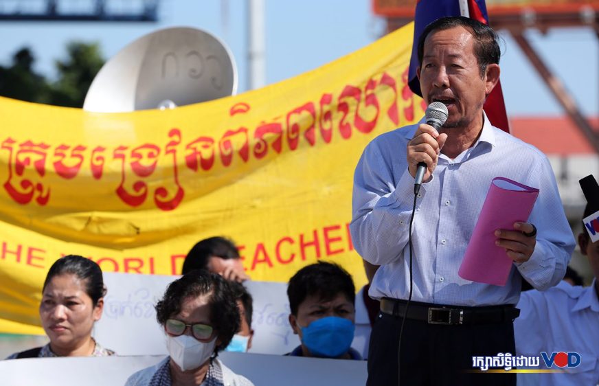 លោក រ៉ុង ឈុន នឹងប្រកាសពីជំហរថាតើត្រូវបន្តបម្រើការងារនៅសហជីពឬធ្វើនយោបាយនៅថ្ងៃស្អែក