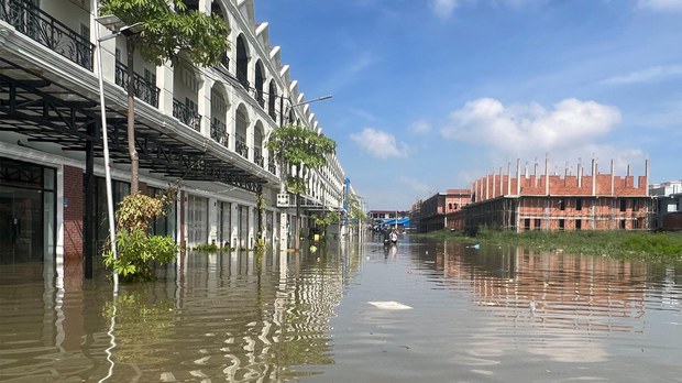 សកម្មជន​បរិស្ថាន​ថា ជំនន់​ទឹក​ភ្លៀង​នៅ​​ភ្នំពេញ ​គឺ​បណ្ដាល​មក​ពី​ការ​លុប​បឹង