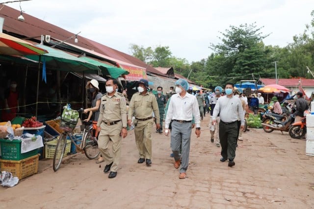 អាជ្ញាធរខេត្តសៀមរាបបិទផ្សារសាមគ្គីបណ្ដោះអាសន្ន