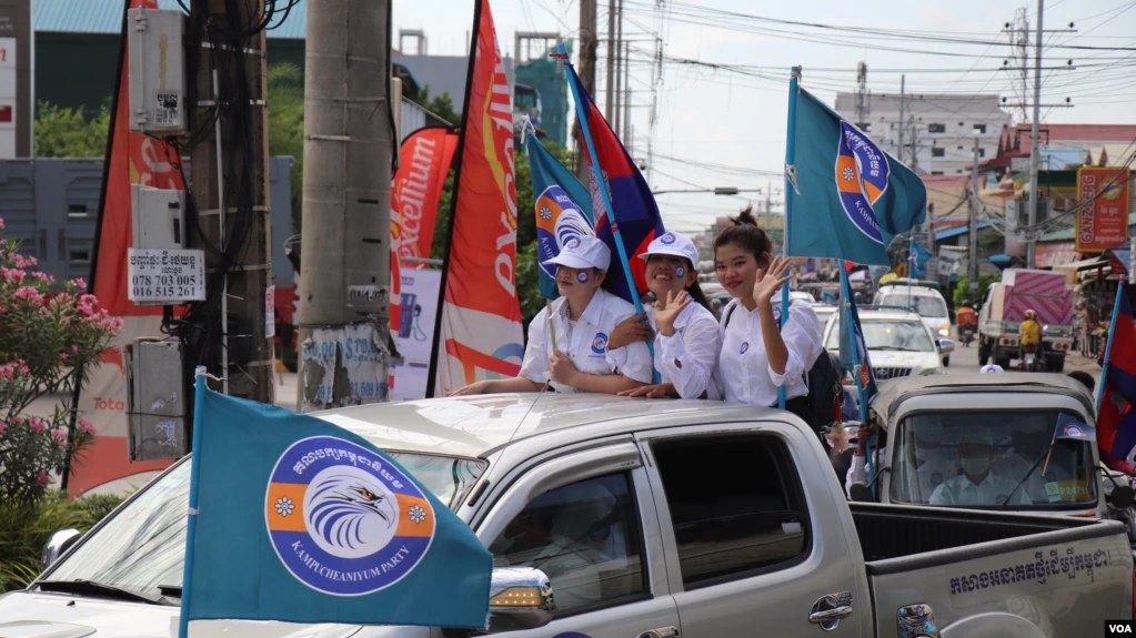 អង្គការ​ខុមហ្វ្រែល៖ អព្យាក្រឹតភាព​របស់​មន្ត្រី​រាជការ​នៅតែ​ជា​បញ្ហា​នៅក្នុង​យុទ្ធនាការ​ឃោសនា​រក​សំឡេង​ឆ្នោត 