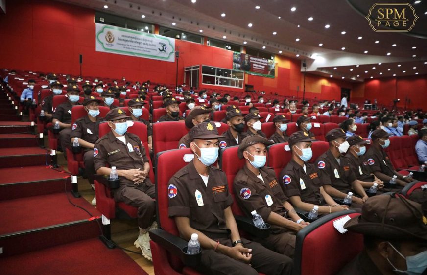 កម្ពុជានឹងបញ្ជូនមន្ត្រីស៊ីម៉ាក់ ៣នាក់ ទៅបង្រៀនជំនាញ​ដោះមីន​​​នៅ​អ៊ុយ​ក្រែន