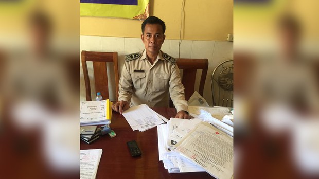  អាជ្ញាធរ​បង្ខំ​លោក ចៅ វាសនា ឲ្យ​ចុះចូល​នឹង​បក្ស​កាន់អំណាច