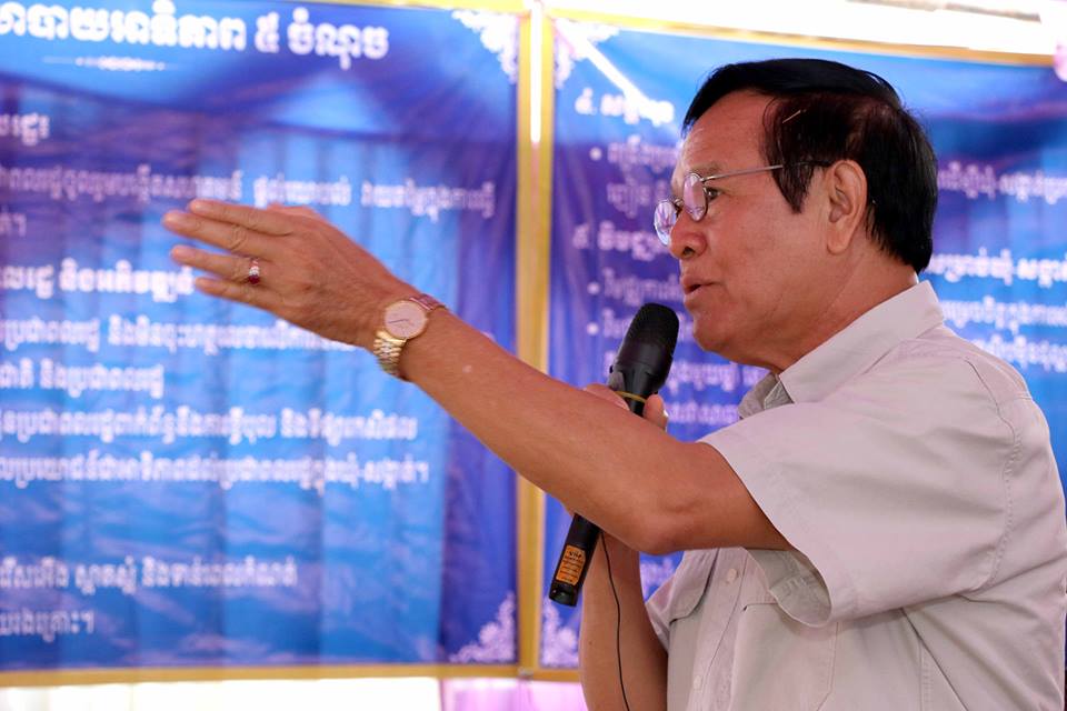 ប្រធានគណបក្សសង្គ្រោះជាតិចុះបេសកម្មផ្សព្វផ្សាយគោលនយោបាយរបស់គណបក្សនៅខេត្តបាត់ដំបង