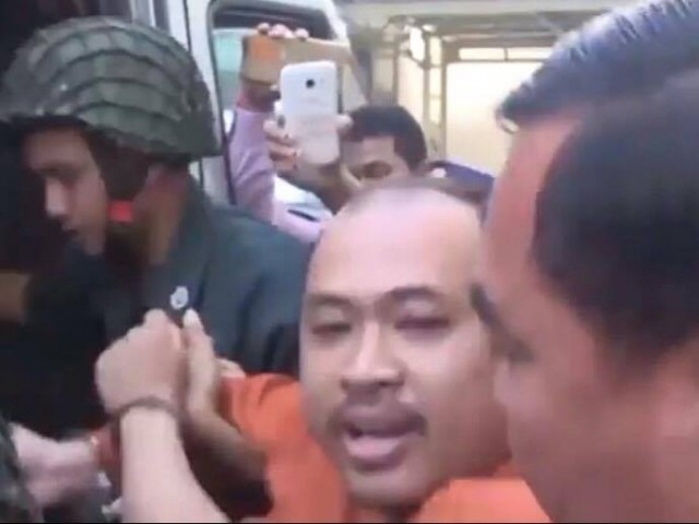 លោក គឹម សុខ អ្នកវិភាគ​នយោបាយ ដែល​ត្រូវបាន​សាលាដំបូង​រាជធានី​ភ្នំពេញ កាត់ទោស​ឲ្យ​ជាប់ពន្ធ​ន​គារ​១​ឆ្នាំកន្លះ 