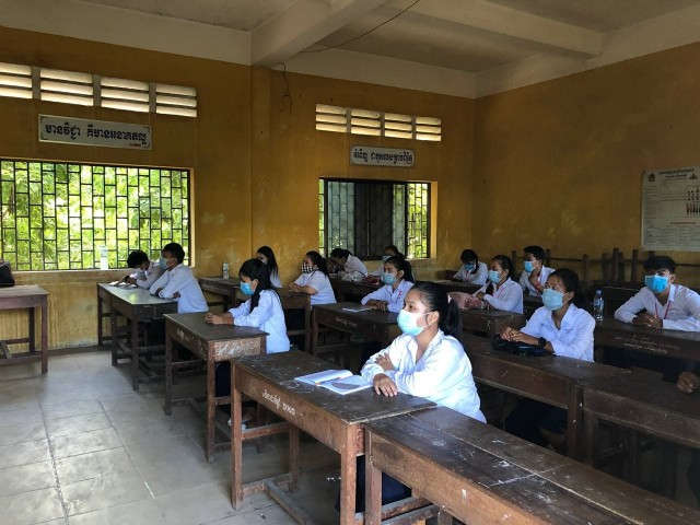 រដ្ឋមន្ត្រី​មហាផ្ទៃ ស្នើ​ឲ្យ​ក្រសួង​អប់រំ ពិនិត្យ​លទ្ធភាព​អប់រំ​ច្បាប់​ចរាចរណ៍​ដល់​សិស្ស​គ្រប់​កម្រិត