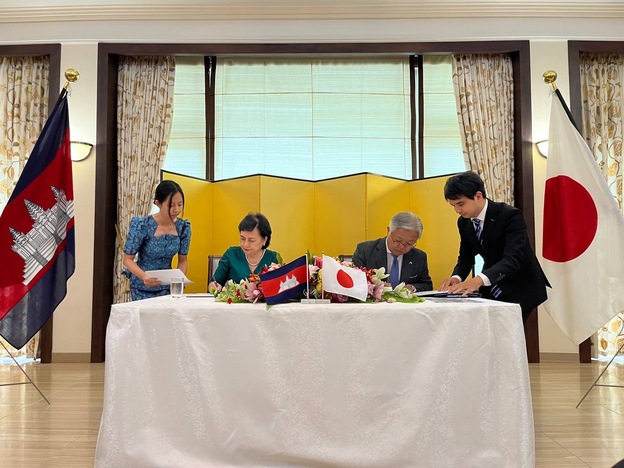 ជប៉ុន​ផ្តល់​ថវិកា​ជាង​ ៧៦ ០០០ ​ដុល្លារ​អាមេរិក ដើម្បី​សាងសង់​ដំបូល​ទីលាន​បាល់បោះ​រទេះ​ជនពិការ​នៅ​ខេត្តបាត់ដំបង​