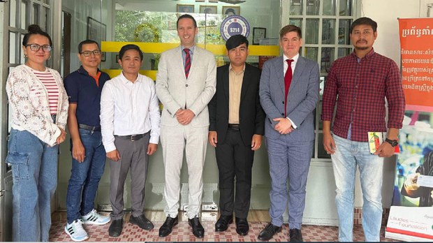 អ្នក​បញ្ជា​ទិញ​ជិត ២០​ស្ថាប័ន ស្នើ​ឱ្យ​រដ្ឋាភិបាល​លុបចោល​សវនកម្ម​លើ​អង្គការ​សង់ត្រាល់