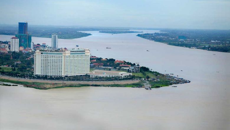 សណ្ឋាគារ​ ២ ​បានដាក់​ឱ្យ​កក់​ធ្វើ​ចត្តាឡីស័ក​សម្រាប់​អ្នកដំណើរ​ចូលមក​កម្ពុជា