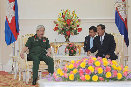 លោកនាយករដ្ឋមន្រ្តី  ហ៊ុន សែន បានស្នើឲ្យលោក ង្វៀន ជីវិញផ្តល់ព័ត៌មានពាក់ព័ន្ធបដិវត្តន៍ពណ៌ 
