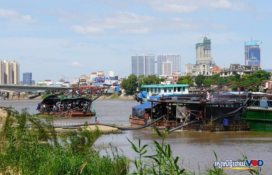 វត្ត​​ចាក់​អង្រែ​ក្រោម​​ស្នើ​​អាជ្ញា​ធរ​​បង្វែរ​​ទុយោ​​បូម​​ខ្សាច់​​ចេញ​ពី​​វត្ត​